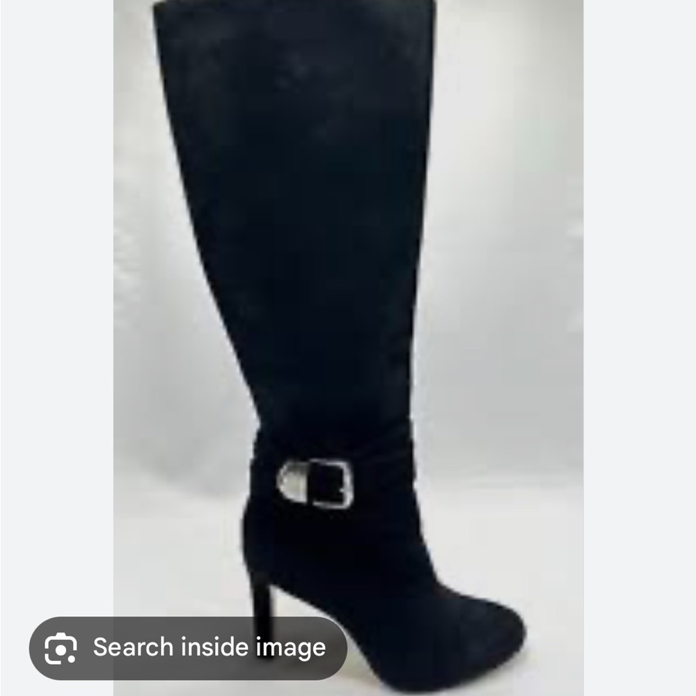 New Antonio Melani Black Heeled Boots with Sleek Design